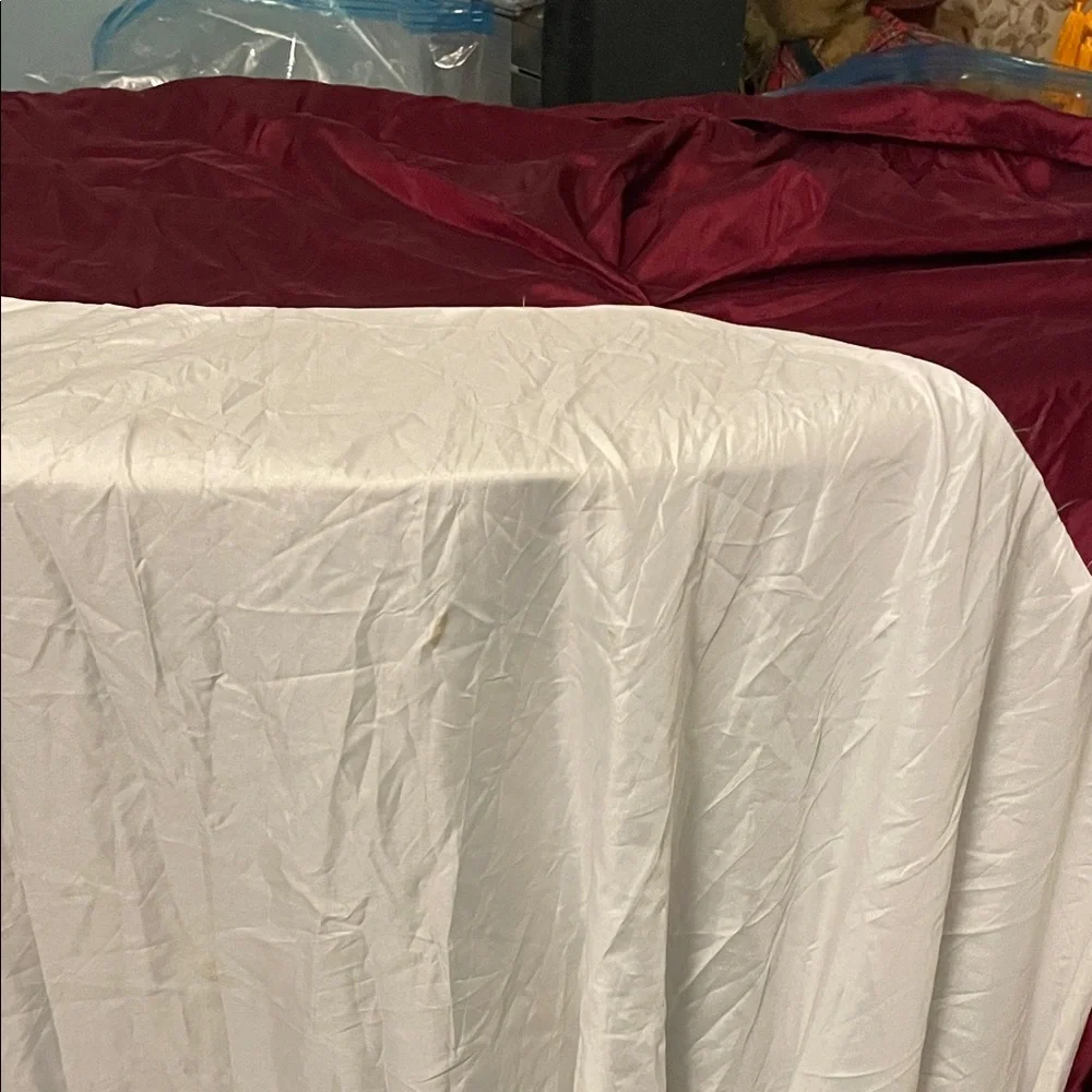 Elegant Burgundy and White Duvet Cover Set